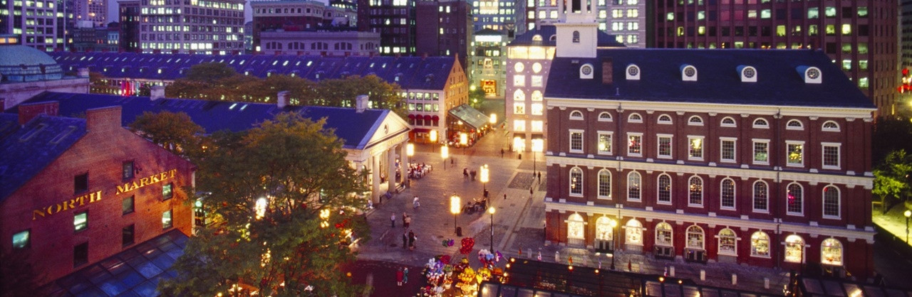 Toàn cảnh thành phố sầm uất Massachusetts